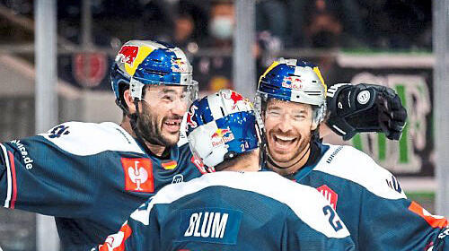 Siegerjubel: Der EHC Red Bull München. Foto: City-Press/ho