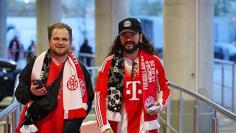 L&auml;sst sich den Kracher zwischen dem FC Bayern und Real Madrid nicht entgehen: Tokio-Hotel-Star Tom Kaulitz.