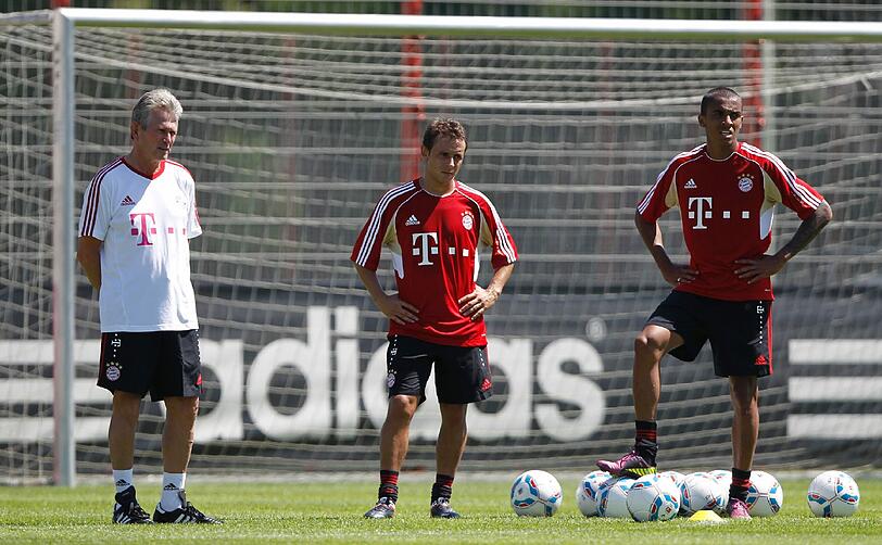 Jupp Heynckes hatte bei seiner 
Rückkehr zu Bayern München nur einen Rumpfkader zur Verfügung. Bei 
der ersten Trainingseinheit am Montag standen gerade einmal sieben 
Profis auf dem Platz. Die Bilder