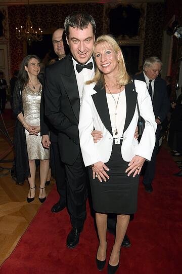 Der bayerische Finanzminister Markus Söder (CSU) und seine Frau Karin.