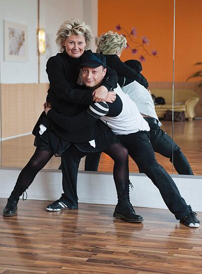 Mit 65 Jahren ist auch Gitte Haenning noch ausgesprochen beweglich. In Berlin trainiert die dänische Schlagersängerin mit ihrem Tanzpartner Gennady Bondarenko.