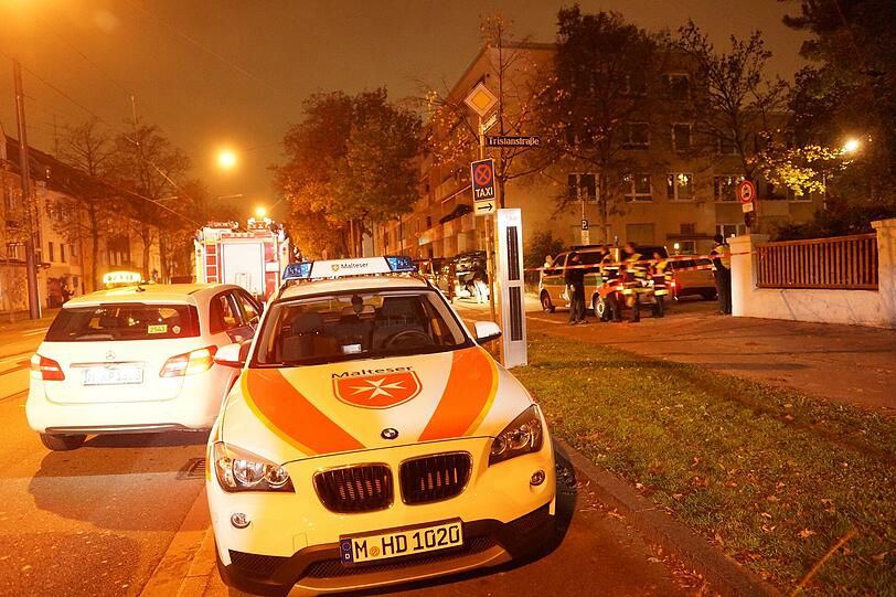 Bilder von der Evakuierungsaktion der Polizei.