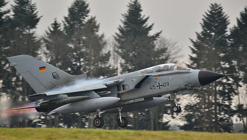 Deutschland hat für die Übung unter anderem drei Tornados angemeldet. (Archivbild)