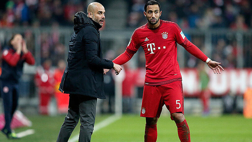 Medhi Benatia - hier mit Pep Guardiola (links) - war im Sommer 2014 vom AS Rom zum FC Bayern gekommen und wurde dann im Sommer an Juventus Turin ausgeliehen. Medhi Benatia - hier mit Pep Guardiola (links) - war im Sommer 2014 vom AS Rom zum FC Bayern gekommen und wurde dann im Sommer an Juventus Turin ausgeliehen.