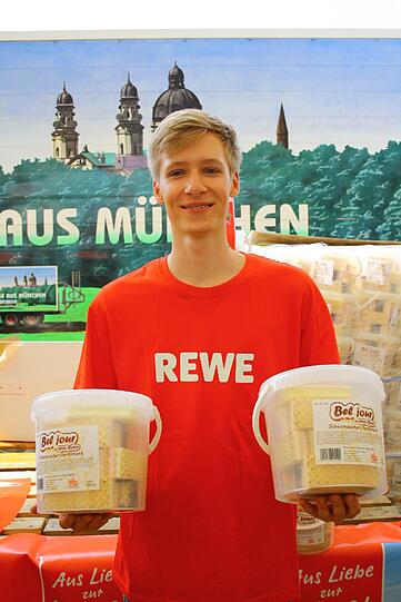 Er hat einen Waffelschein.