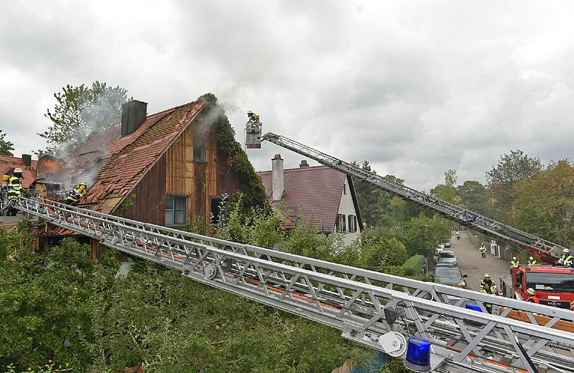 Bei dem Brand in Pasing ist wohl ein hoher Schaden entstanden.