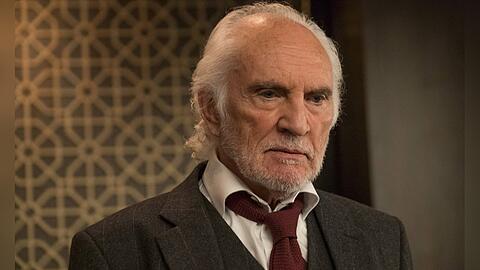 Terence Stamp 2020 in einem seiner letzten Filmprojekte, "Murder Mystery".