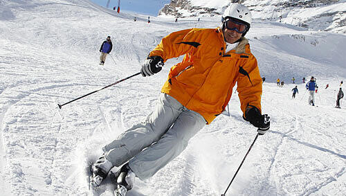 So fährt der Siemens-Chef: Peter Löscher bekannte sich auf der Zugspitze zum Skisport – geschäftlich und privat. So fährt der Siemens-Chef: Peter Löscher bekannte sich auf der Zugspitze zum Skisport – geschäftlich und privat.