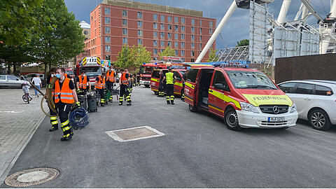 Rund sechs Stunden war die Feuerwehr im Einsatz.