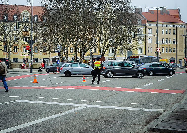 Die Plinganserstraße wurde gesperrt. Die Plinganserstraße wurde gesperrt.