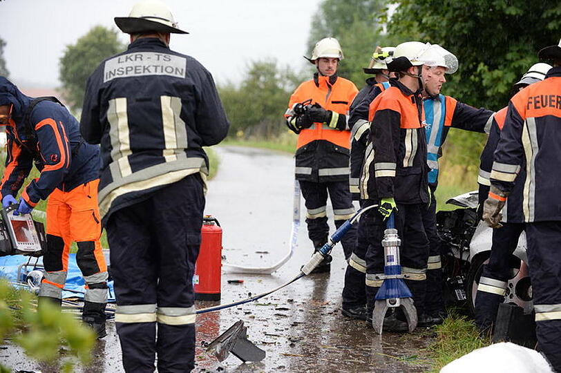 Nach dem Unfall mit seinem Golf GTI musste der Unfallfahrer mit dem Hubschrauber ins Krankenhaus geflogen werden.