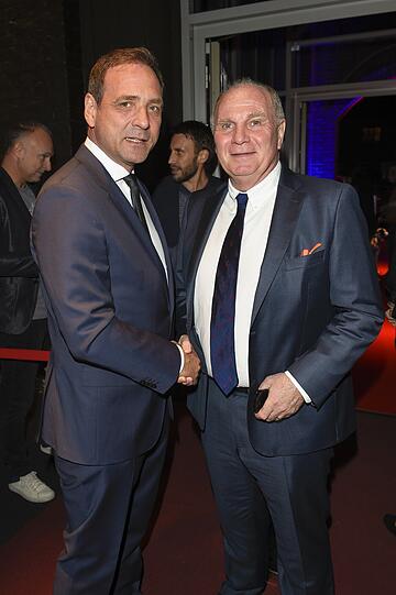 Carsten Schmidt (CEO Sky Deutschland) mit Uli Hoeneß.
