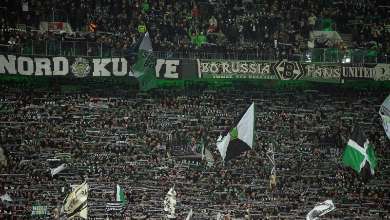 Die aktive Fanszene hat sich deutlich gegen Geisterspiele ausgesprochen. Die aktive Fanszene hat sich deutlich gegen Geisterspiele ausgesprochen.