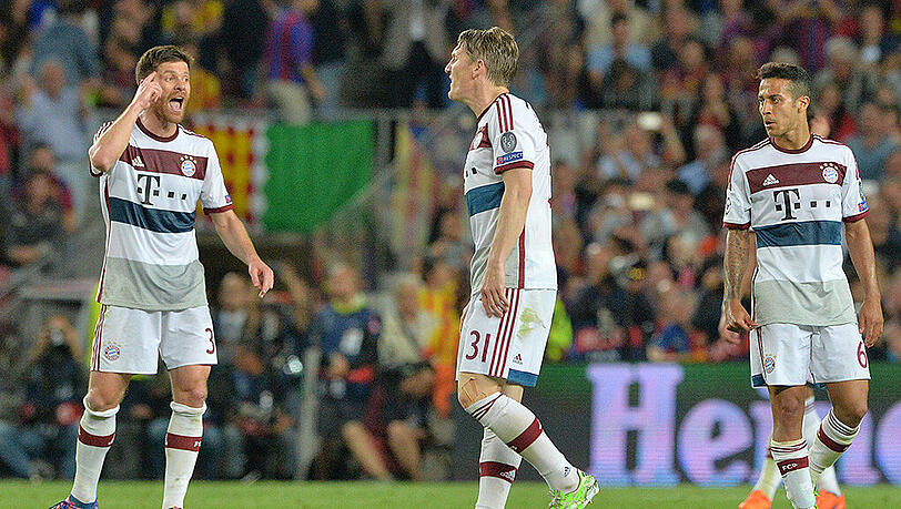Wie wollen sie in einer Woche das Wunder schaffen? Bayerns Xabi Alonso, Bastian Schweinsteiger und Thiago. Wie wollen sie in einer Woche das Wunder schaffen? Bayerns Xabi Alonso, Bastian Schweinsteiger und Thiago.