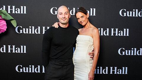 Katie Holmes zeigt sich gerne verliebt mit Jason Bard Yarmosky.