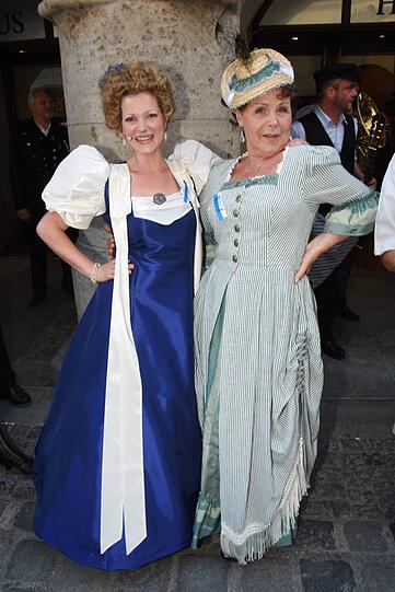 Ina Mehling und Brigitte Wahlbrun.