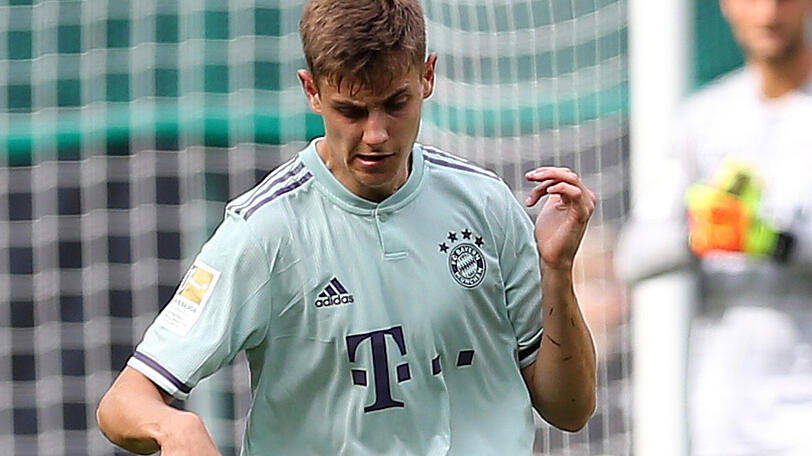 Josip Stanisic (Abwehr): Der 18-Jährige spielt seit Anfang 2017 in den Jugendteams des FC Bayern, zuerst in der U17, später in der U19, wo er vermutlich auch weiterhin eingesetzt wird - entweder in der Innenverteidigung oder auf der rechten Seite.
