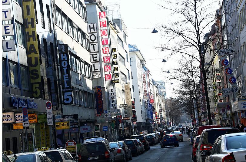 Das war die Schillerstraße. Danke für die Aufmerksamkeit.