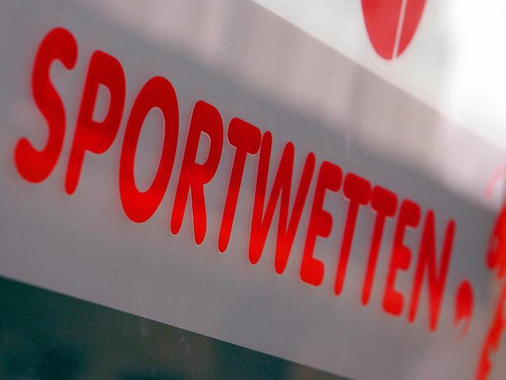 Der italienische Fußball wird erneut von einem Wettskandal erschüttert.