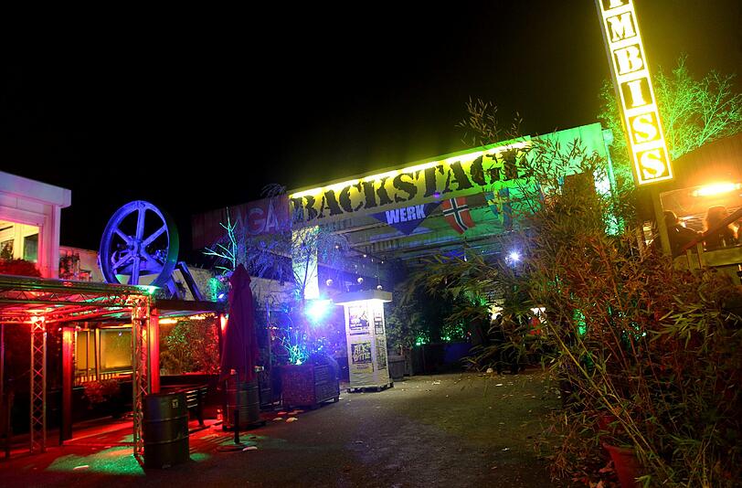 Samstag: Auf dem Backstage-Gelände beginnt das free & easy Festival. Bis zum 4. August werden über 150 Bands dort spielen. Täglich ab 17 Uhr. Am Wochenende ab 15 Uhr. Eintritt frei.