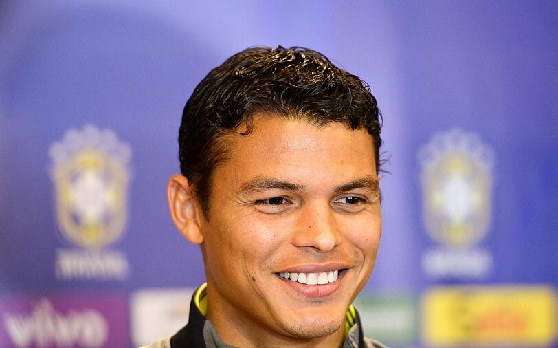Thiago Silva bei der Pressekonferenz in Wien.