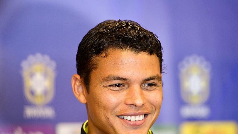 Thiago Silva bei der Pressekonferenz in Wien. Thiago Silva bei der Pressekonferenz in Wien.