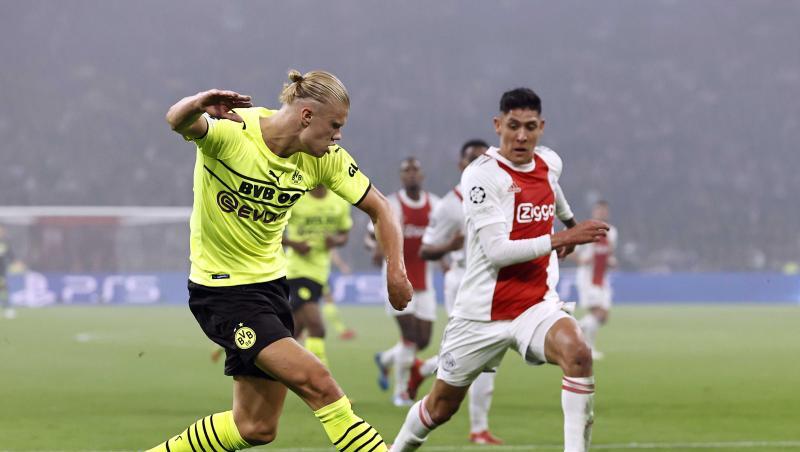 BVB-Torjäger Erling Haaland (l) war in Amsterdam weitgehend abgemeldet. BVB-Torjäger Erling Haaland (l) war in Amsterdam weitgehend abgemeldet.