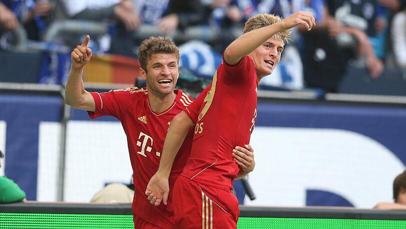 Konkurrenzdruck? Na und! Thomas Müller und Toni Kroos stören sich nicht weiter dran und trumpfen auch gegen Schalke groß auf. Konkurrenzdruck? Na und! Thomas Müller und Toni Kroos stören sich nicht weiter dran und trumpfen auch gegen Schalke groß auf.