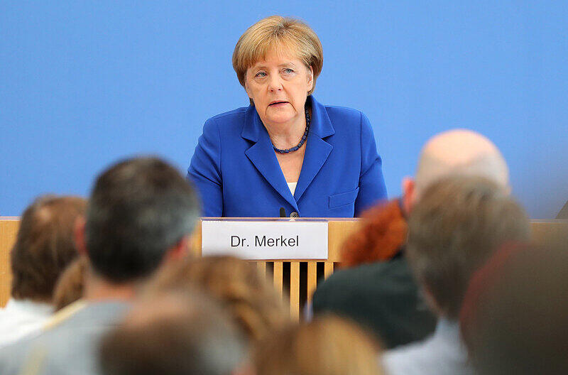 «Terror verhöhnt alle», sagte die Kanzlerin auf der Bundespressekonferenz.