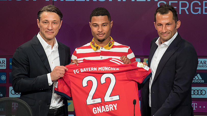 Am Montag wurden Trainer Niko Kovac und Serge Gnabry offiziell vorgestellt. Klicken Sie sich durch die Bilder.