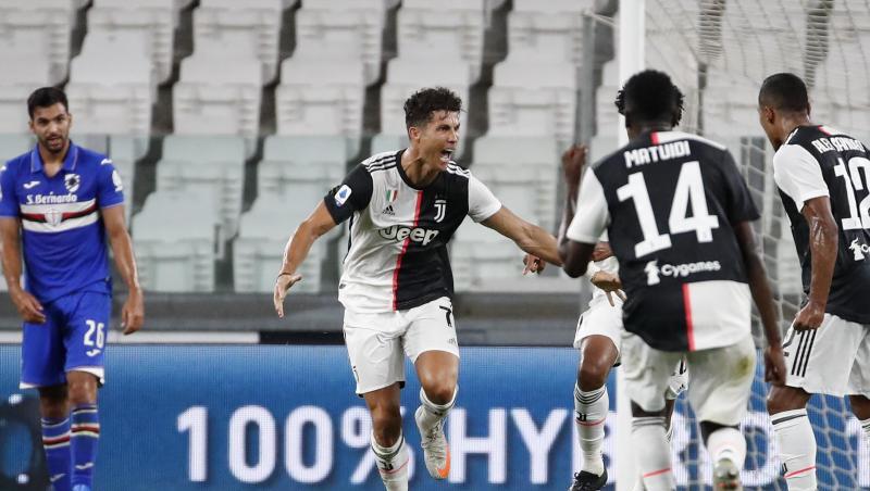 Cristiano Ronaldo (2.v.l) von Juventus jubelt über seinen Treffer zum 1:0. Cristiano Ronaldo (2.v.l) von Juventus jubelt über seinen Treffer zum 1:0.