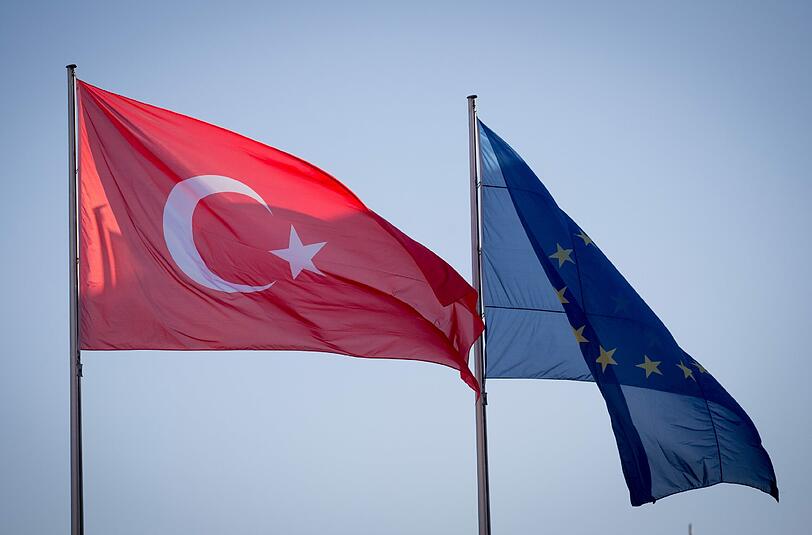 Die EU ist "gegenüber der Türkei kein Bittsteller", stellt Bundeskanzler Kern klar. Foto: Kay Nietfeld