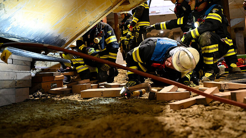 Feuerwehrübung an der 2. Stammstrecke