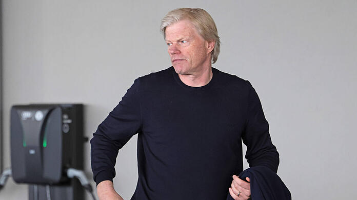 Oliver Kahn musste am Ende der vergangenen Saison seinen Posten als Vorstandsvorsitzender beim FC Bayern räumen. (Archivbild)