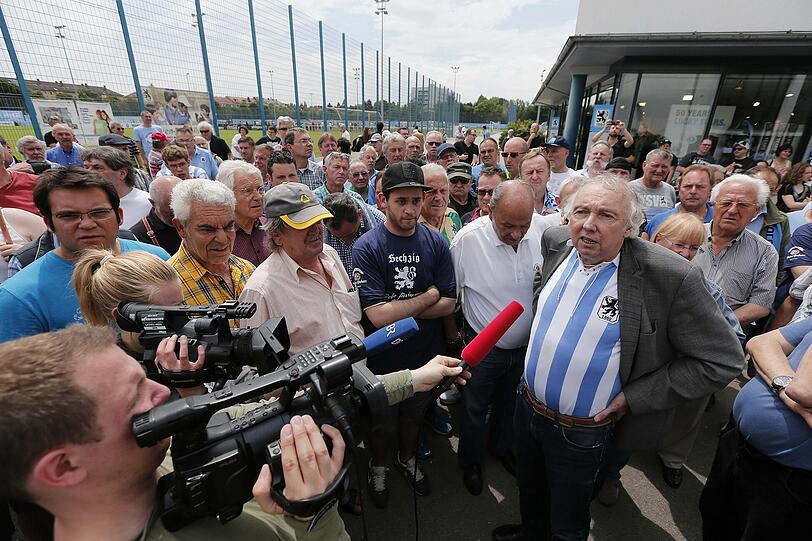 Die Bilder vom Protestmarsch gegen Gerhard Poschner.