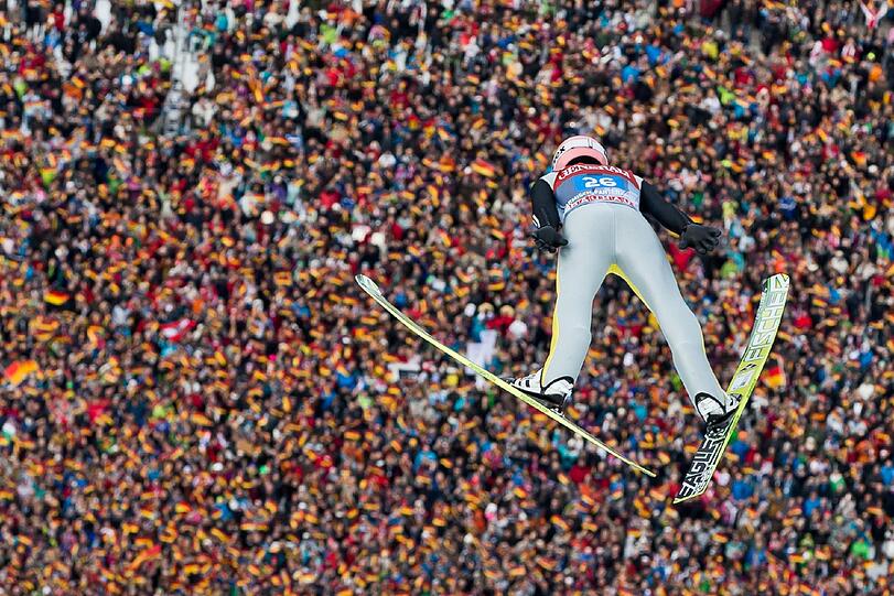 Severin Freund bei seinem Sprung.