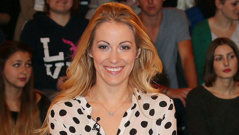 Andrea Kaiser ist vor allem als Sportmoderatorin bekannt. Wie sie jetzt lernte, birgt das Moderieren von Wettkämpfen andere Gefahren Andrea Kaiser ist vor allem als Sportmoderatorin bekannt. Wie sie jetzt lernte, birgt das Moderieren von Wettkämpfen andere Gefahren