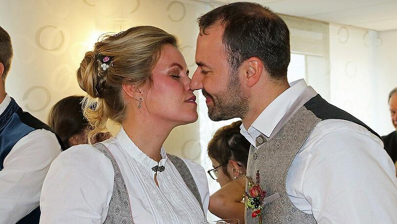Bei Rinderzüchter Christian haben nun nicht nur die Kuhglocken geläutet Bei Rinderzüchter Christian haben nun nicht nur die Kuhglocken geläutet
