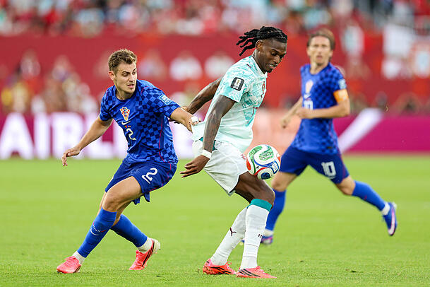 Hätte für Deutschland spielen können: Josip Stanisic. Hätte für Deutschland spielen können: Josip Stanisic.