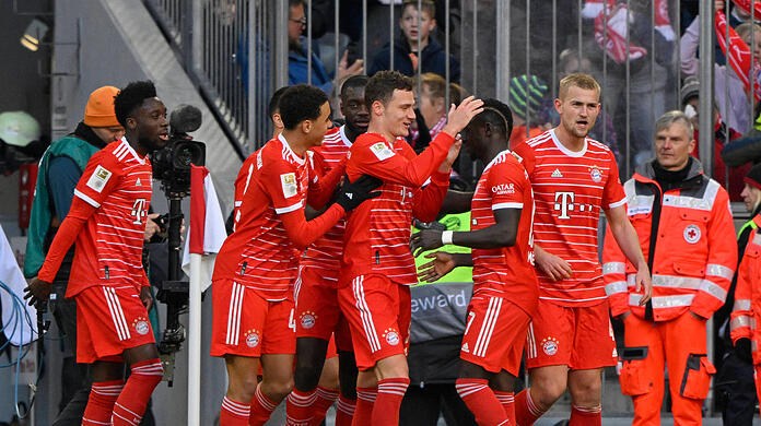 Benjamin feiert seinen ersten Doppelpack für den FC Bayern.