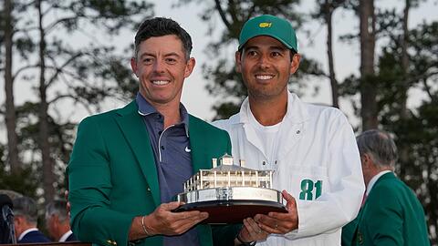 "Massiver Anteil" am Erfolg: McIlroy über seinen Caddie und Jugendfreund Harry Diamond (r.).