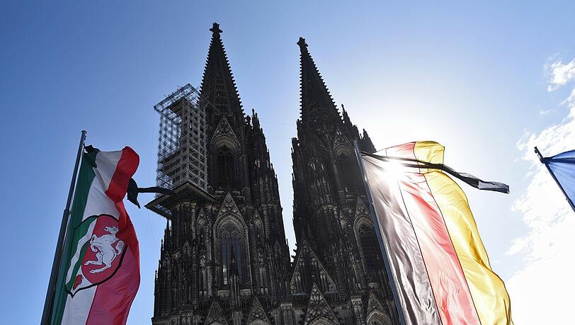 Im Kölner Dom findet am Freitag der Gedenkgottesdienst statt. Im Kölner Dom findet am Freitag der Gedenkgottesdienst statt.