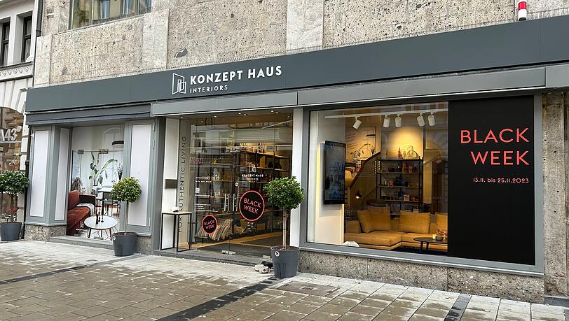 Auch das Einrichtungsgeschäft Konzept Haus Interiors in der Sendlinger Straße bietet im Moment eine Rabattaktion an.