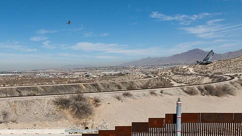 US-Beh&ouml;rden arbeiten laut eigene Mitteilung "in beispielloser Weise" gegen Drohnenbedrohungen an der Grenze zu Mexiko zusammen. (Symbolbild)