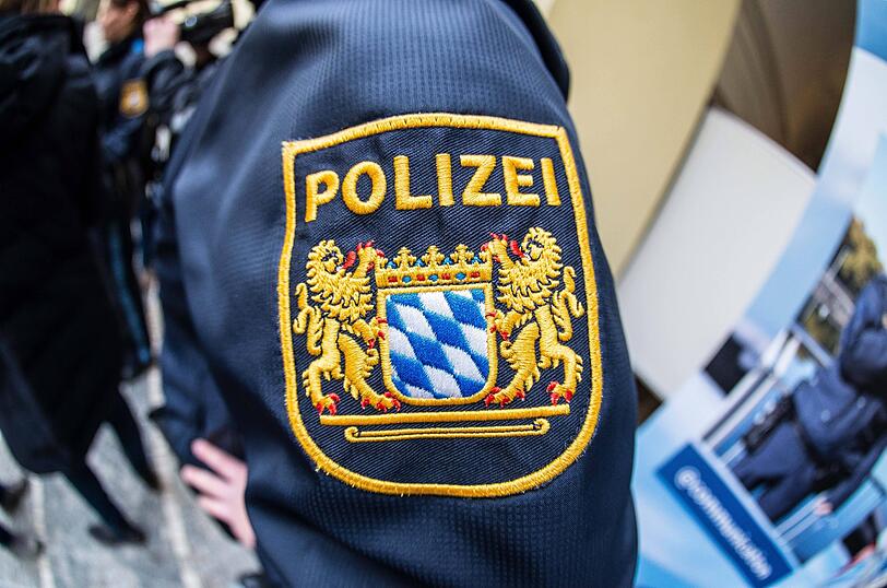 Polizist Polizei Bayern