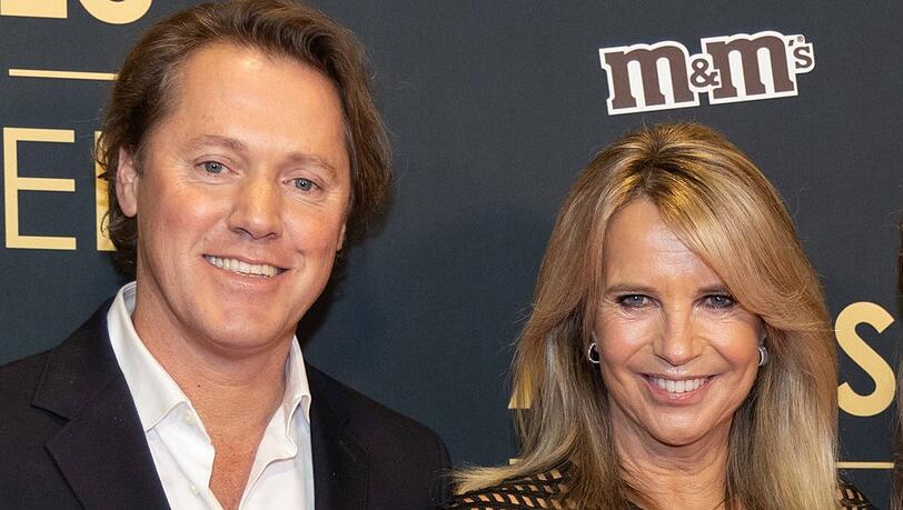Linda de Mol hat sich nach Bekanntwerden der Vorwürfe gegen Jeroen Rietbergen von ihm getrennt. Linda de Mol hat sich nach Bekanntwerden der Vorwürfe gegen Jeroen Rietbergen von ihm getrennt.