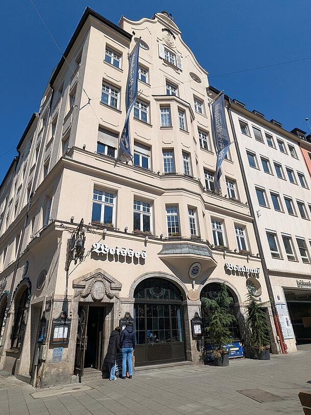 Das Weisse Br&auml;uhaus im Tal in M&uuml;nchen geh&ouml;rt zu Schneider Weisse.