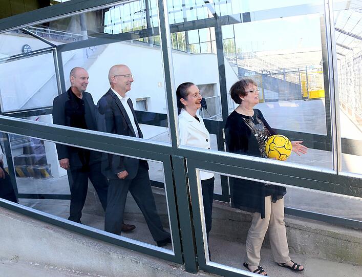 Endlich ready für die dritte Liga: Das Grünwalder Stadion ist nach einjährigem Umbau (12 Millionen Euro) endlich fertig. Die Bilder.