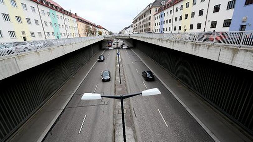 Der McGraw-Graben: Am Ende der Linkskurve steht der Blitzer.