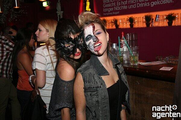 "5 Stunden Krawall" - Halloween-Party in der Spielwiese: Noch mehr Fotos gibt es unter www.nachtagenten.de.